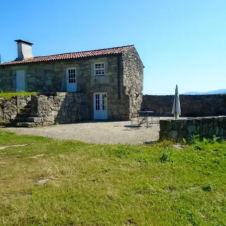 別荘 Charming House In Andeviso With Mountain View *