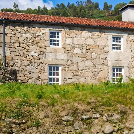 別荘 Charming House In Andeviso With Mountain View *